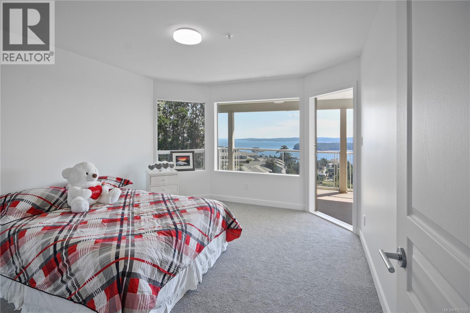 3359 Edgewood Dr, Nanaimo