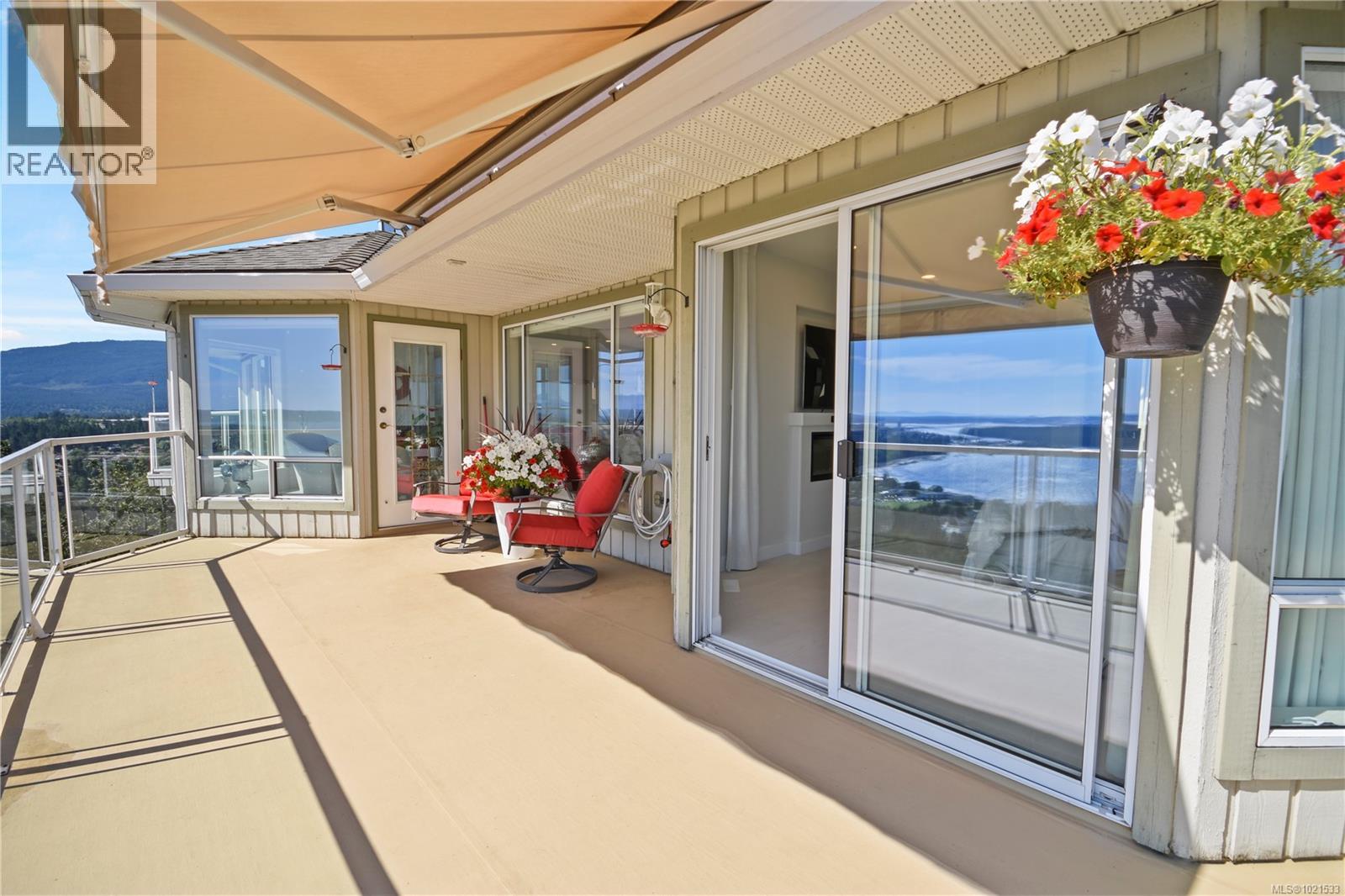 3359 Edgewood Dr, Nanaimo