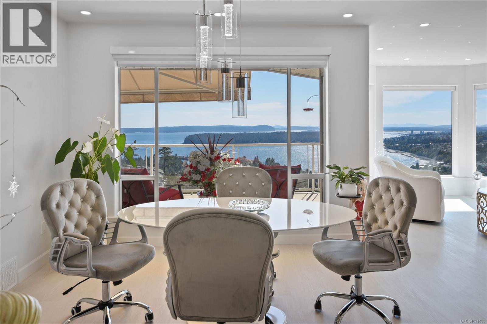 3359 Edgewood Dr, Nanaimo