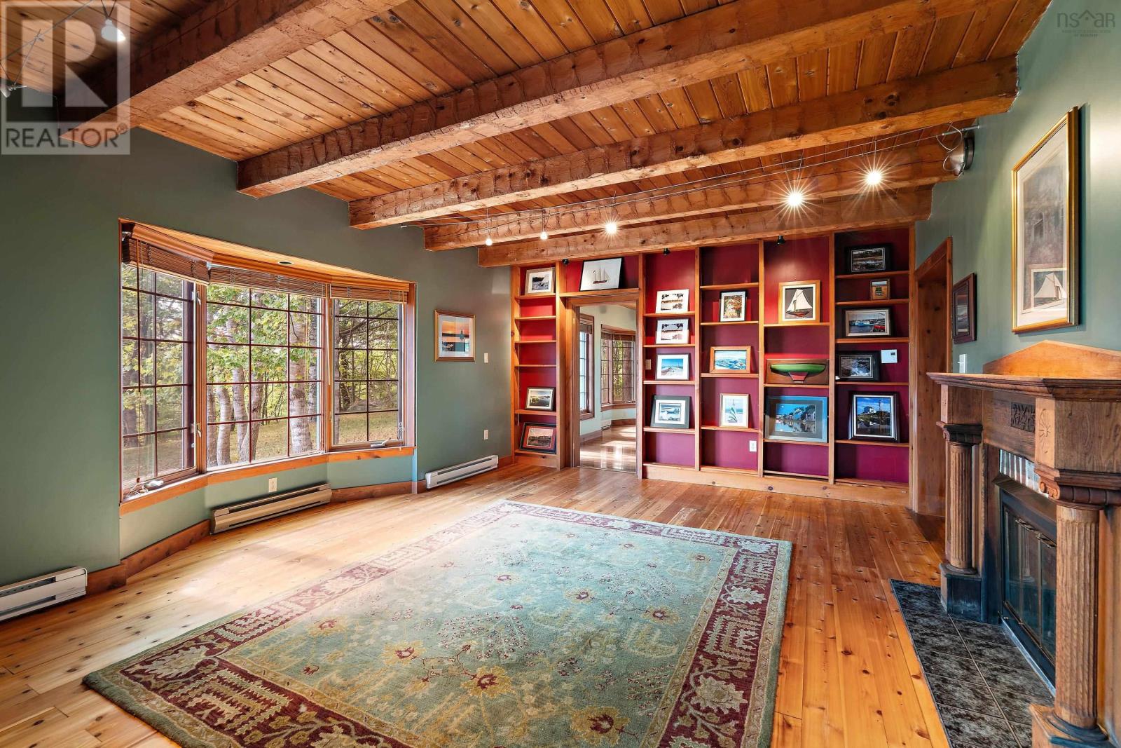 Property 10 of 41 of 189 Hwy 3