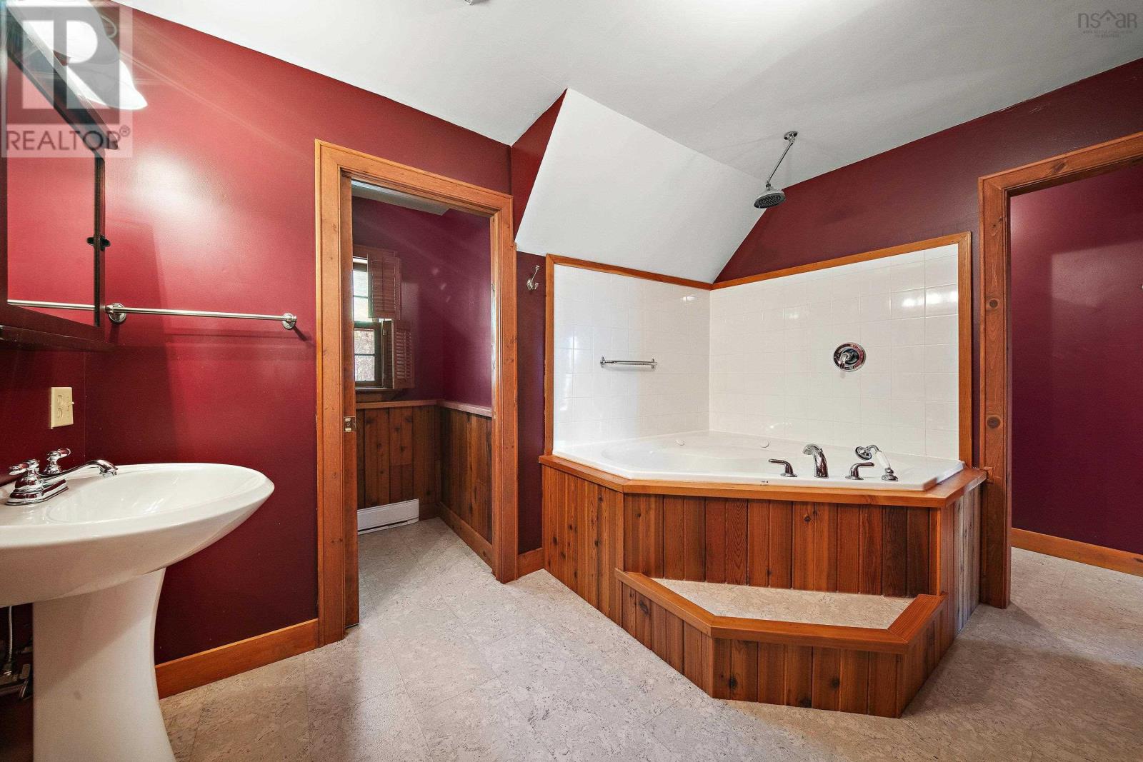 Property 24 of 41 of 189 Hwy 3