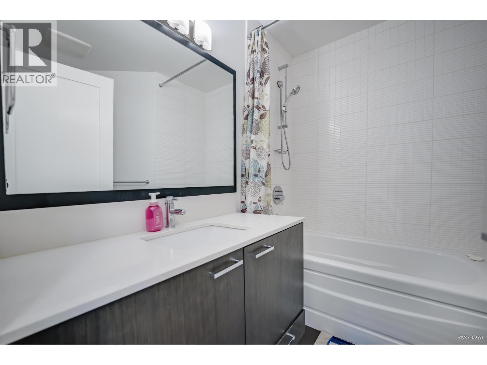 35 3395 GALLOWAY AVENUE, Coquitlam