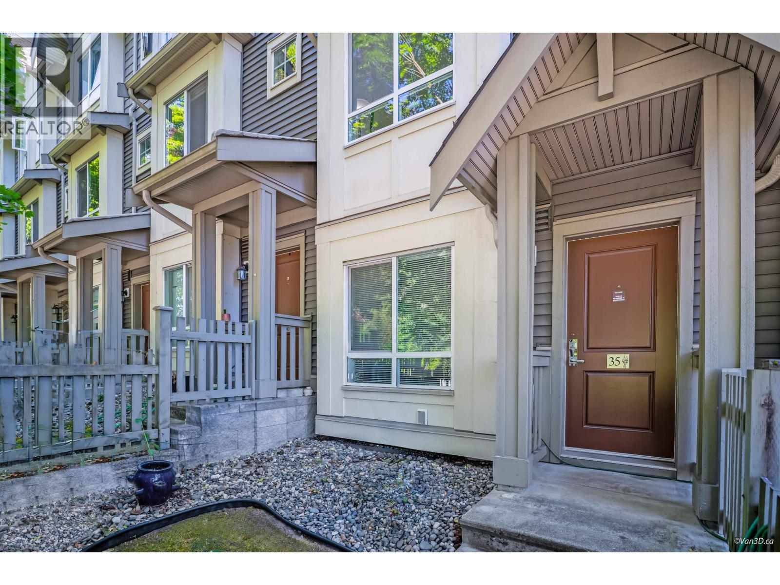 35 3395 GALLOWAY AVENUE, Coquitlam