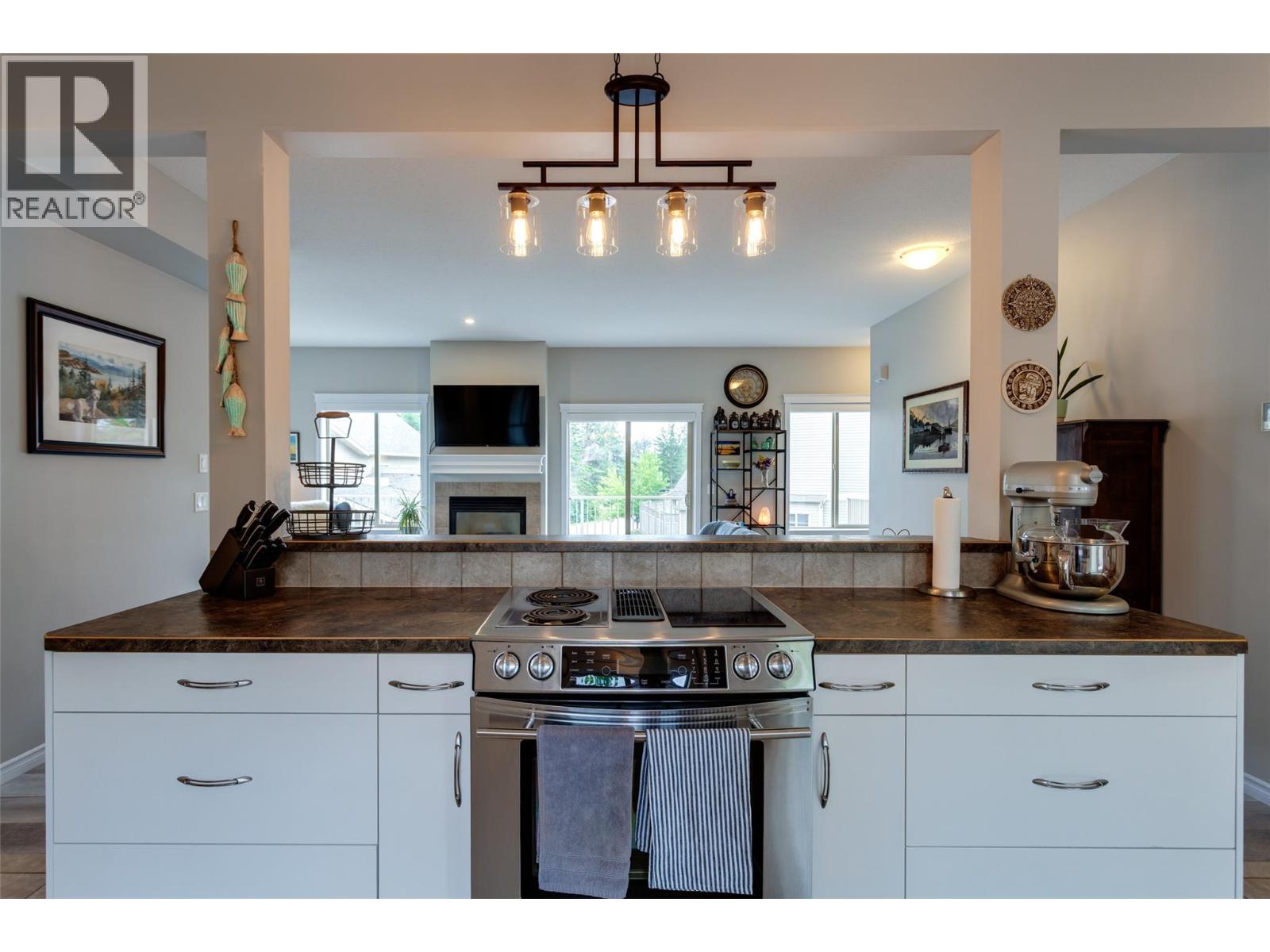 15 1798 Olympus Way, West Kelowna