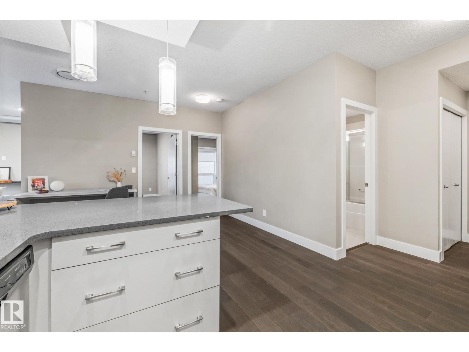 #203 10006 83 Ave NW, Edmonton