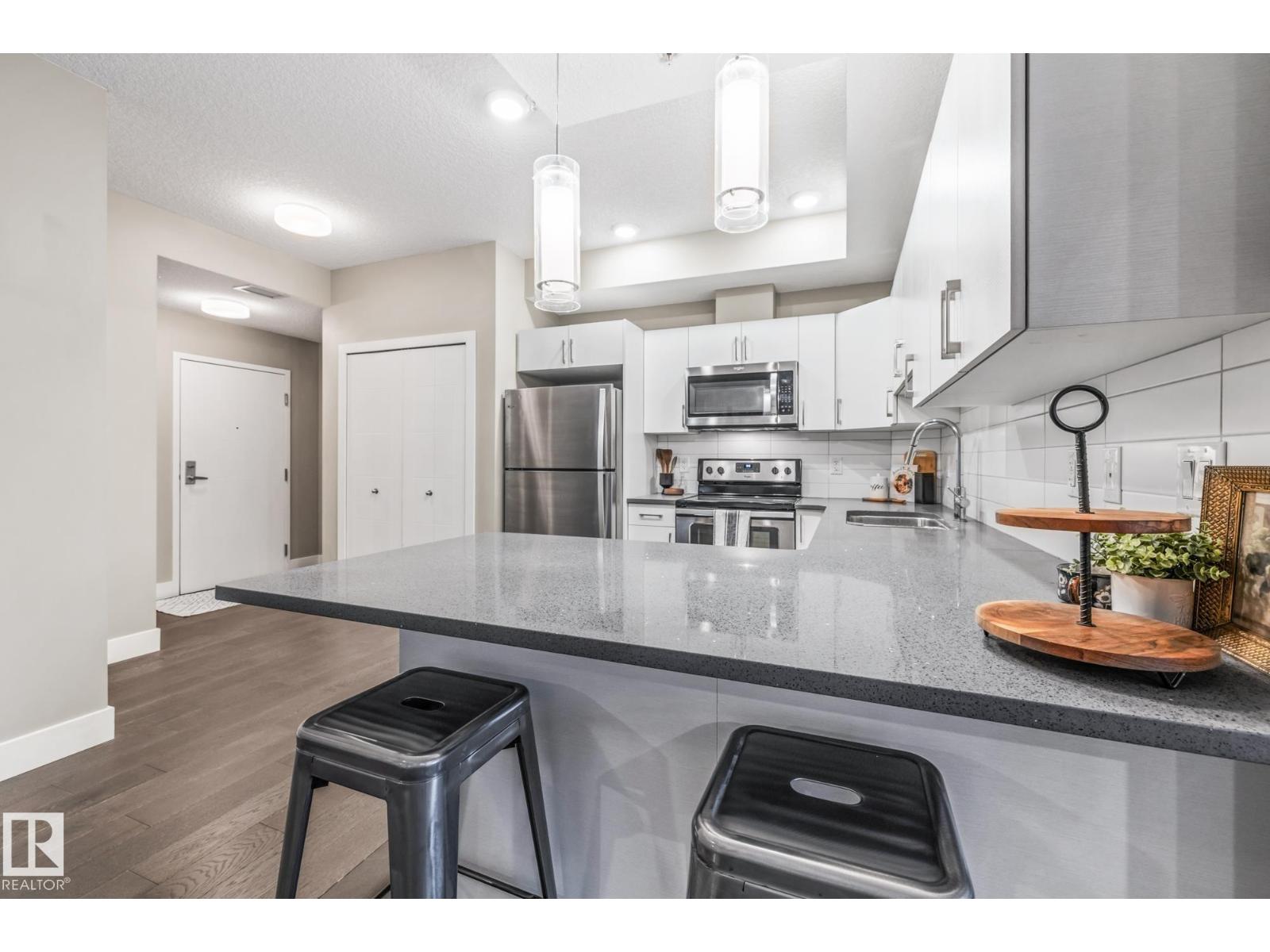 #203 10006 83 Ave NW, Edmonton