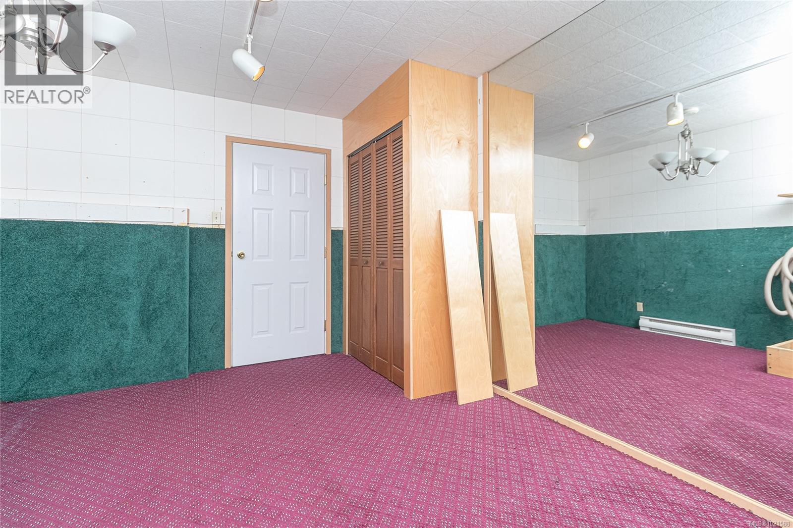 991 Seapearl Pl, Saanich