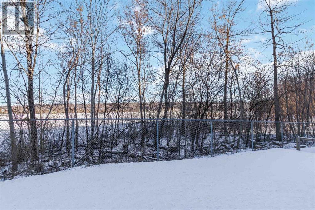 9918 Gordon Avenue, Fort McMurray