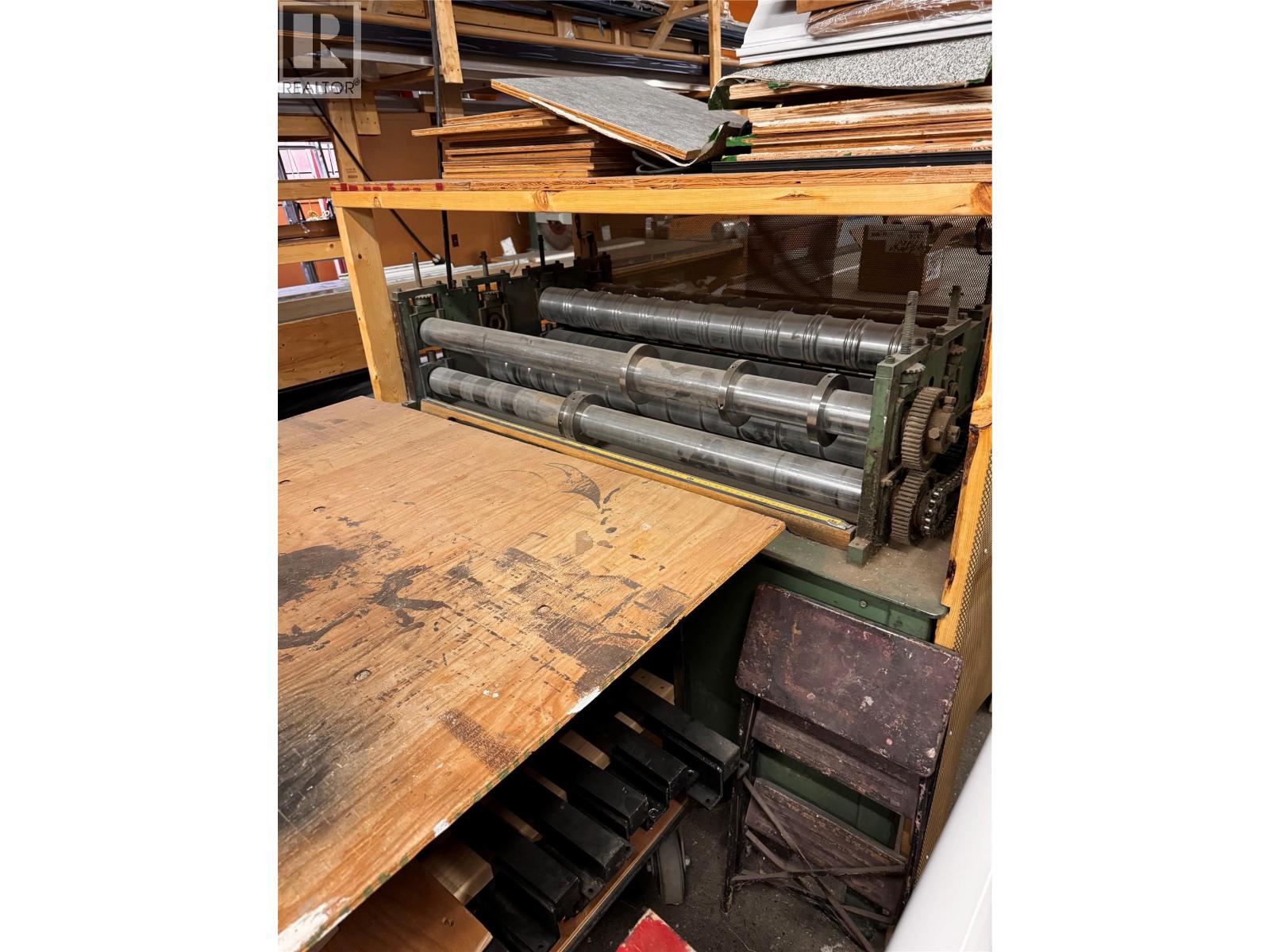 101 310 CO-OP Avenue, Oliver