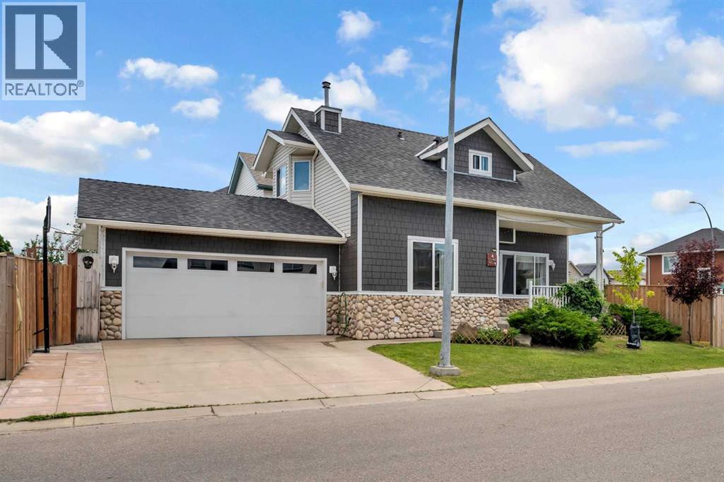 Single Family House for Sale in  Saddlecreek Terrace NE Saddle Ridge Calgary 