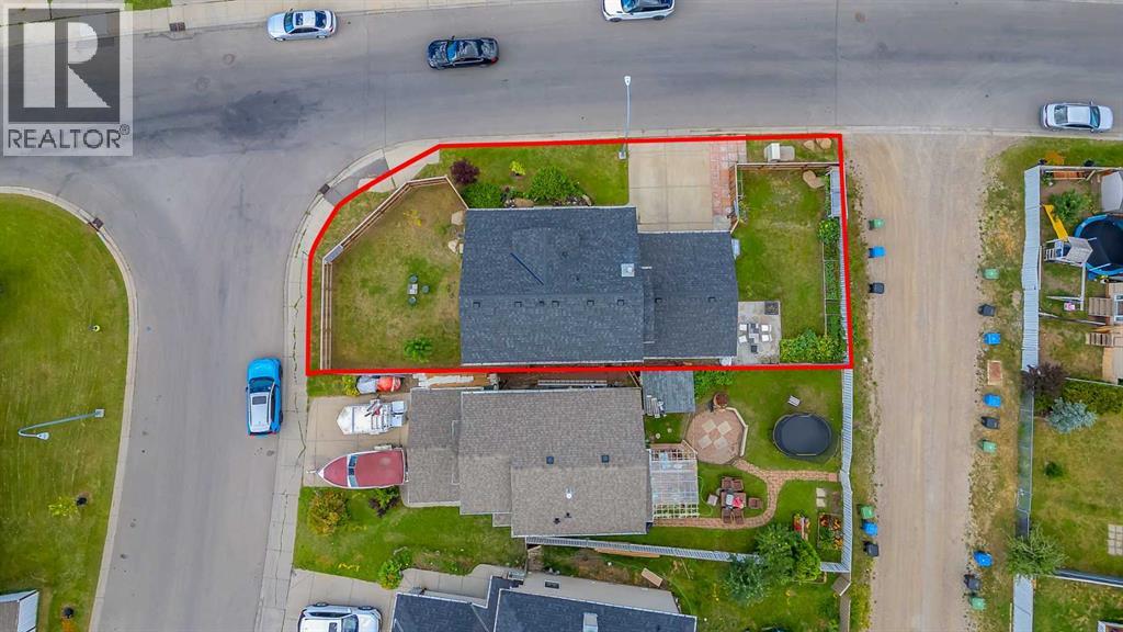 Single Family House for Sale in  Saddlecreek Terrace NE Saddle Ridge Calgary 