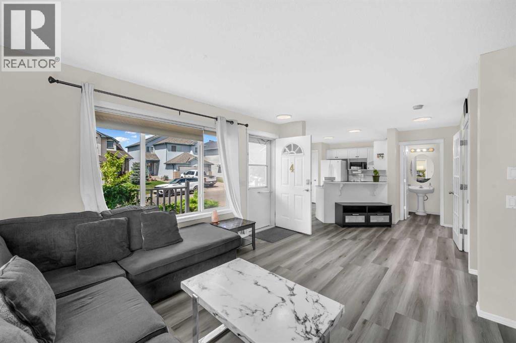 Single Family House for Sale in  Saddlecreek Terrace NE Saddle Ridge Calgary 