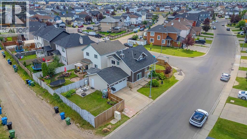 Single Family House for Sale in  Saddlecreek Terrace NE Saddle Ridge Calgary 