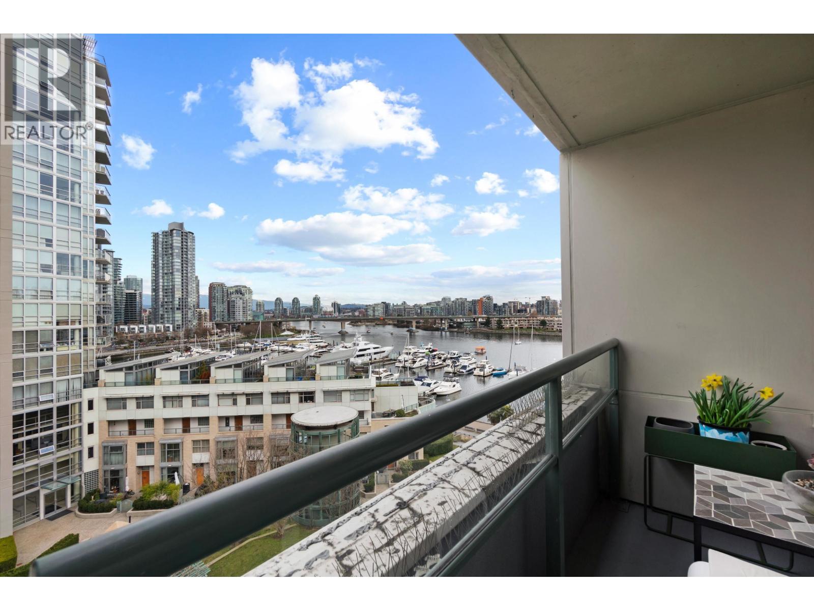906 1288 MARINASIDE CRESCENT, Vancouver
