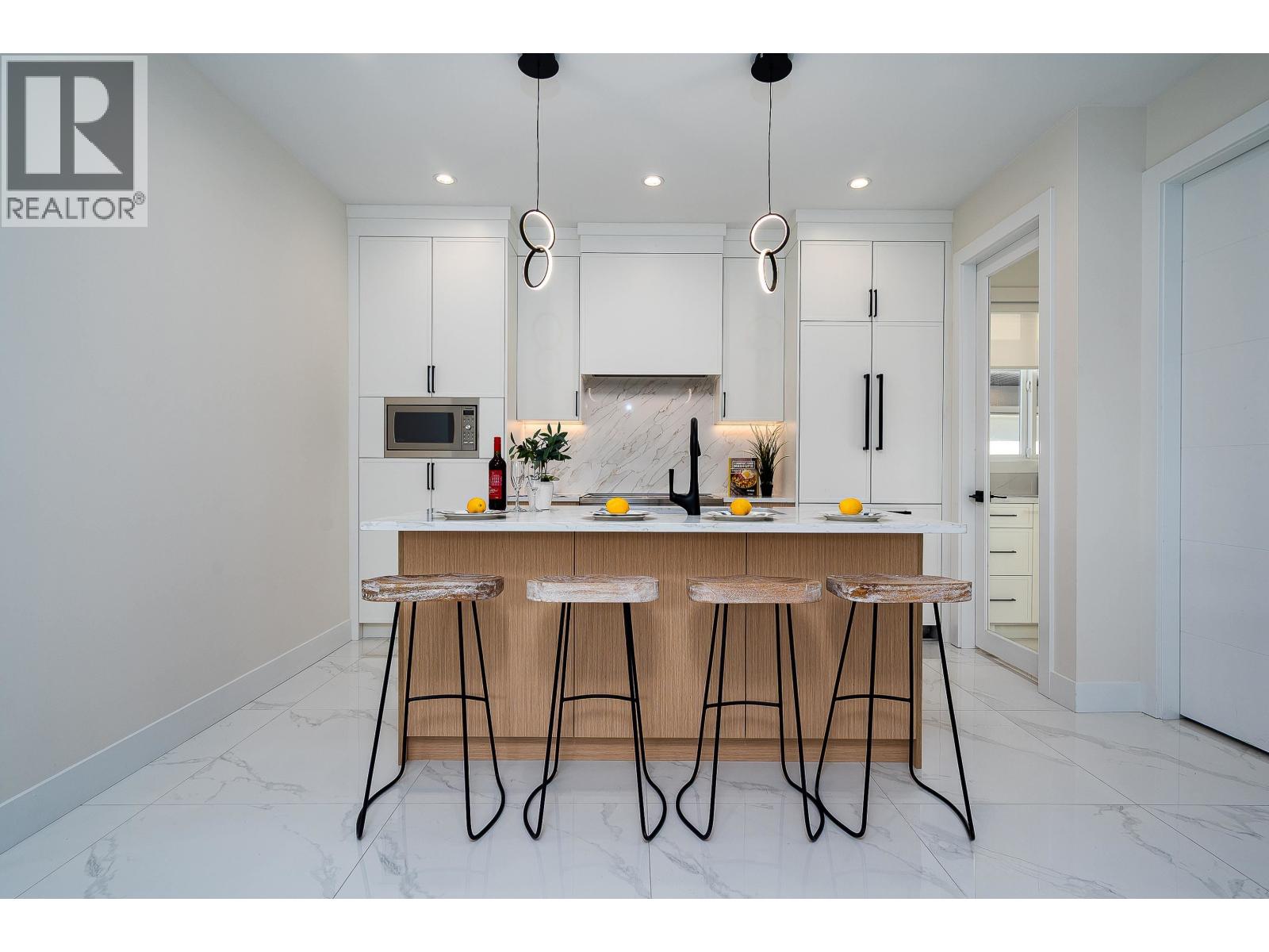 4242 WILLIAMS Road, Richmond