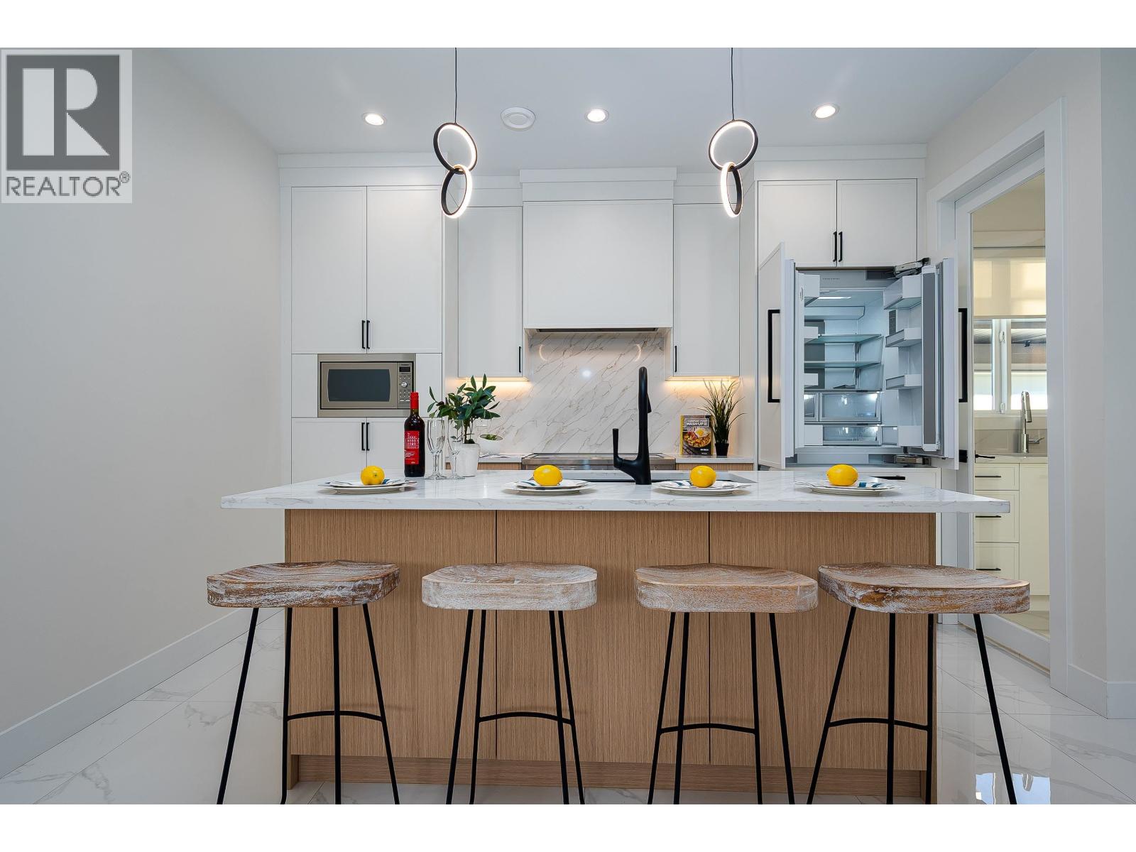 4242 WILLIAMS Road, Richmond