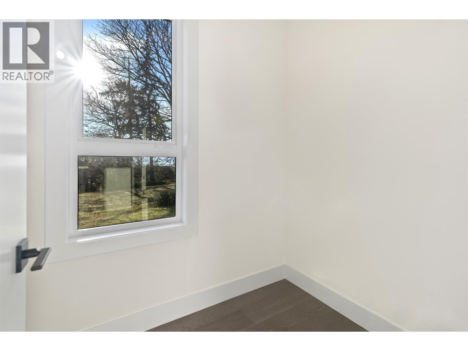 5410 STELLAR WAY, Sechelt