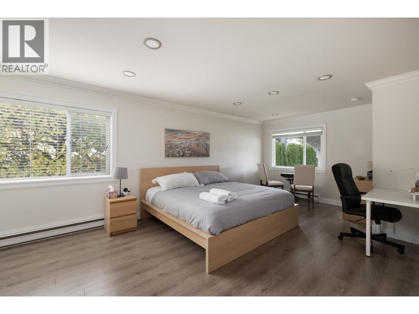 4050 ST. PAULS AVENUE, North Vancouver