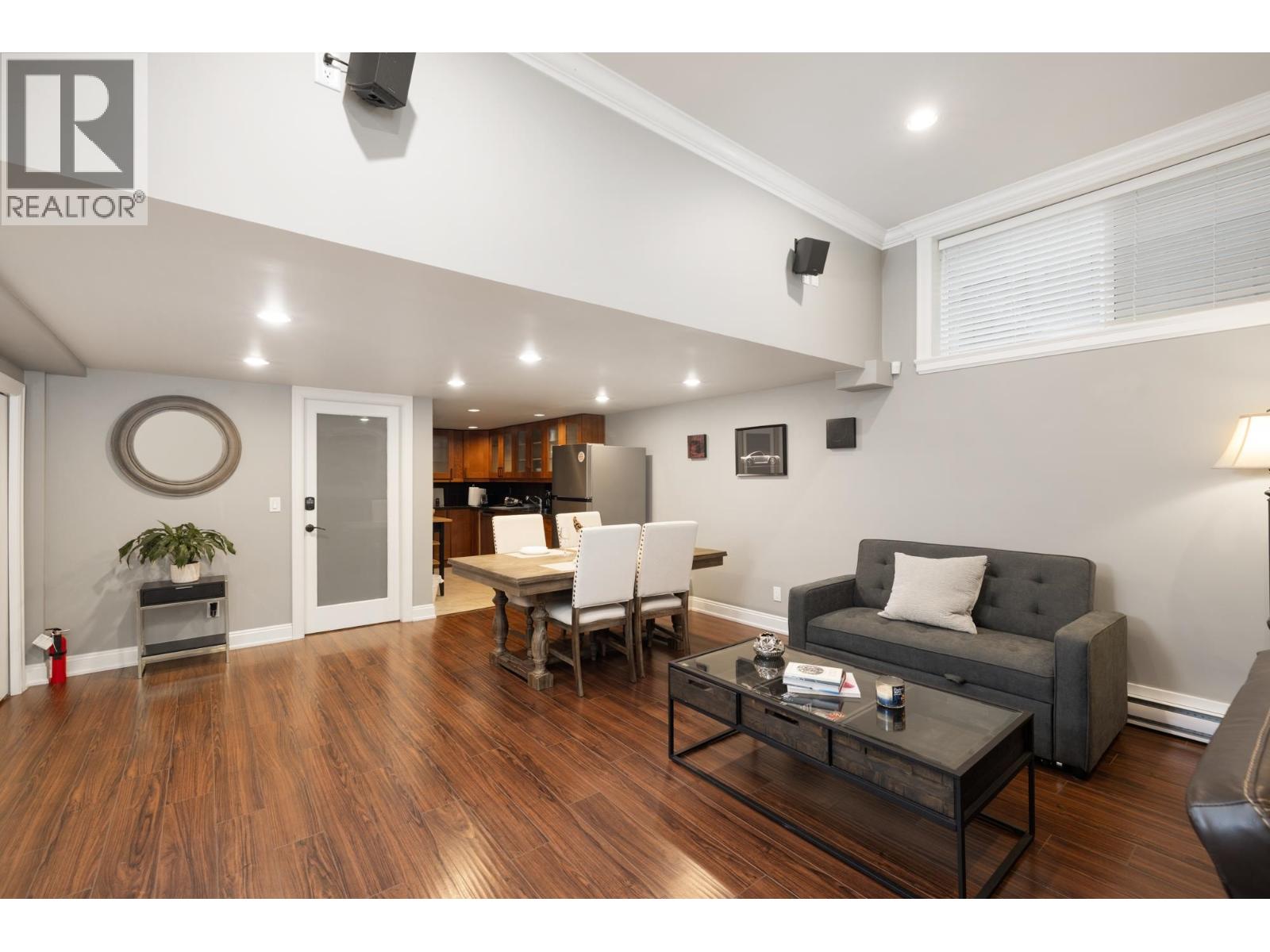 4050 ST. PAULS AVENUE, North Vancouver