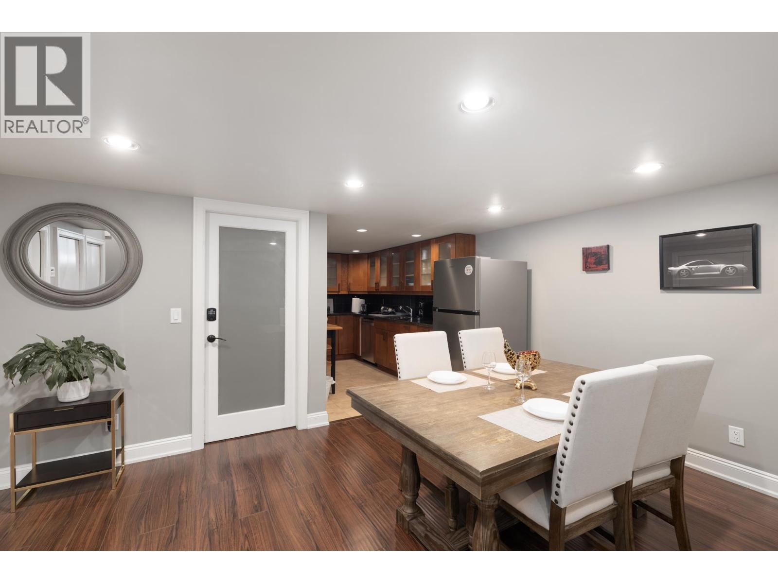 4050 ST. PAULS AVENUE, North Vancouver