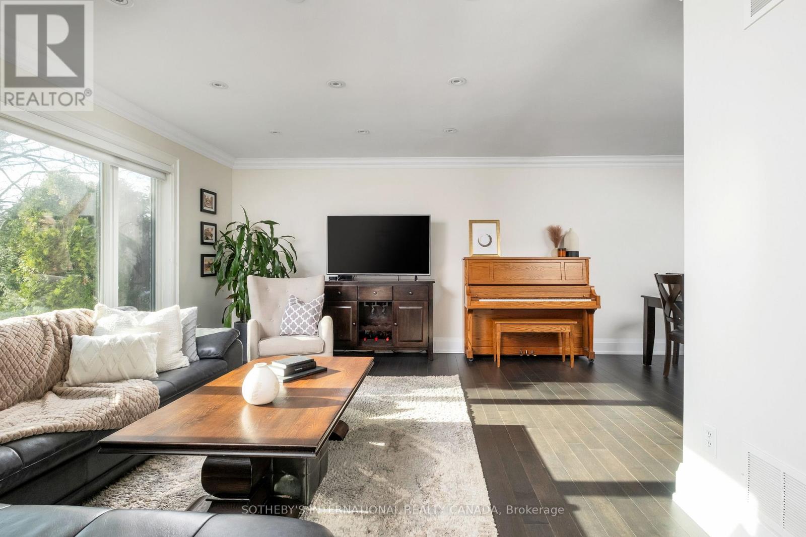 36 SHIELDMARK CRESCENT - Photo 4 of 37, Markham (Royal Orchard), Ontario