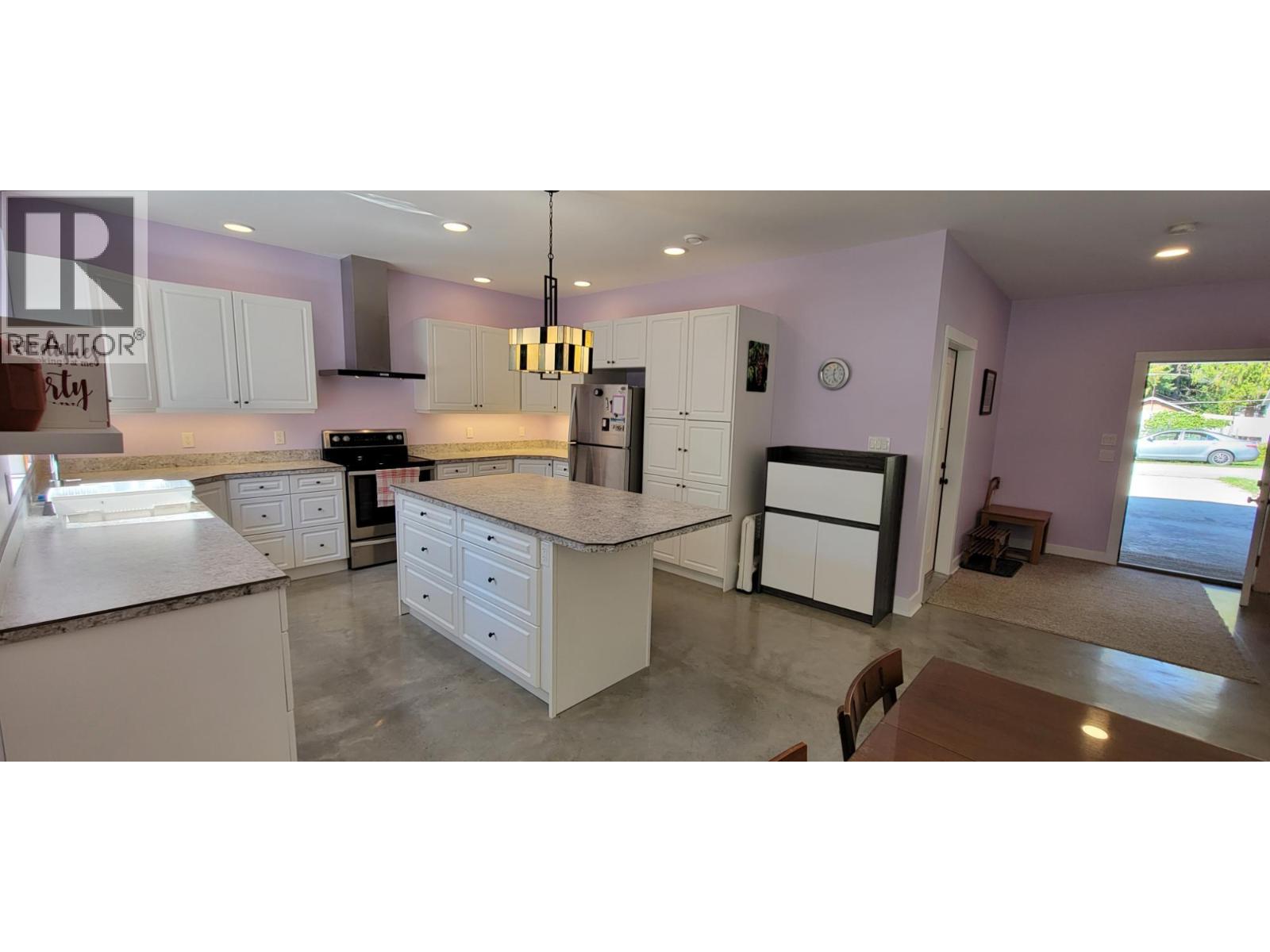 515 9TH Avenue - 2