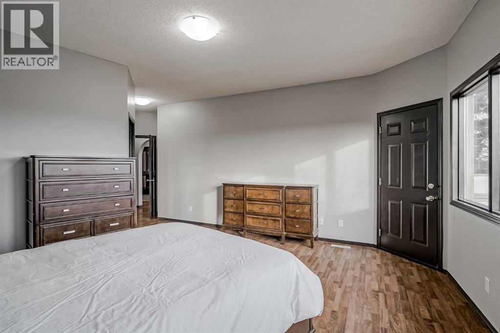 Single Family House Bungalow for Sale in  Mckenzie Lake Crescent SE McKenzie Lake Calgary 