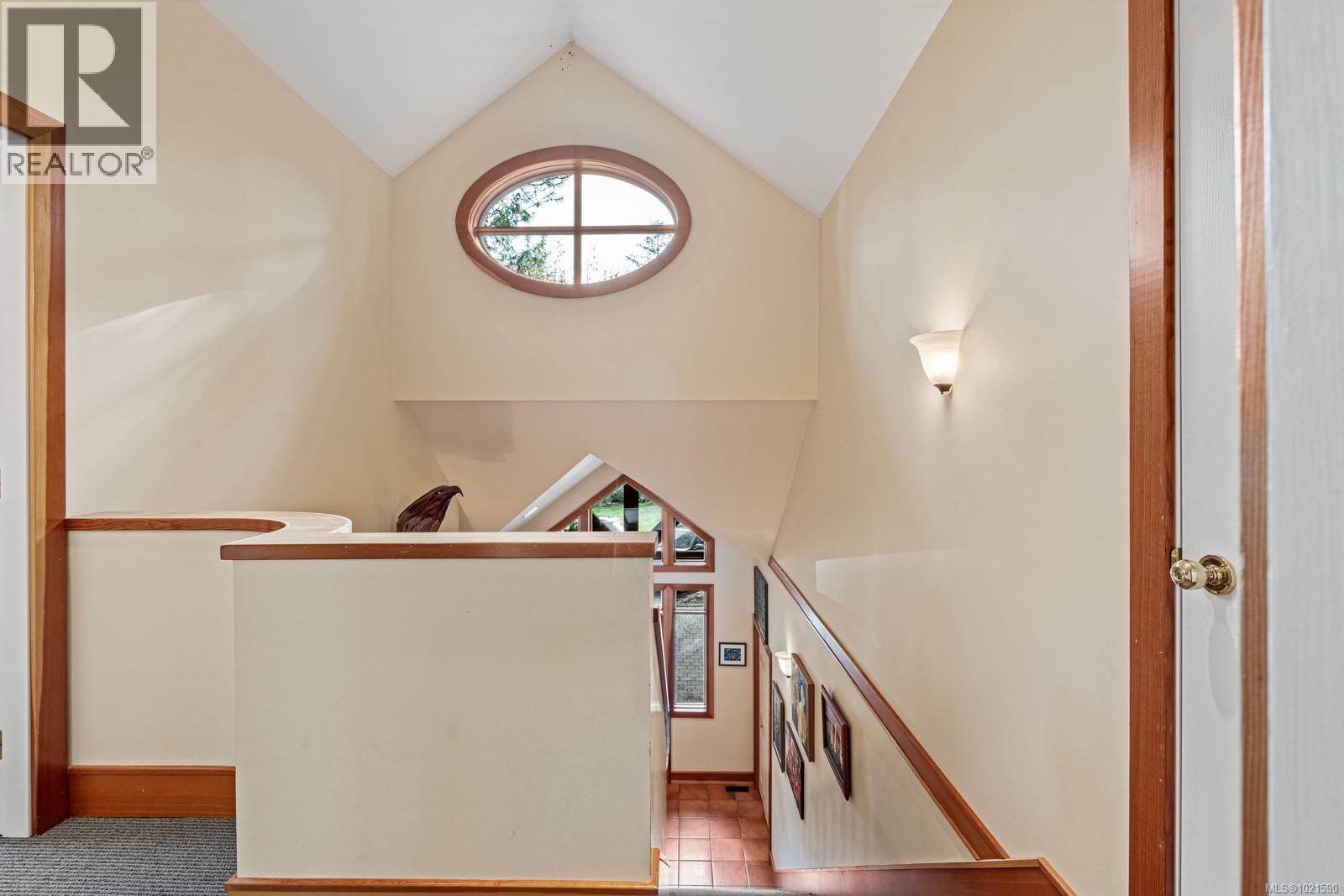 675 Towner Park Rd, North Saanich