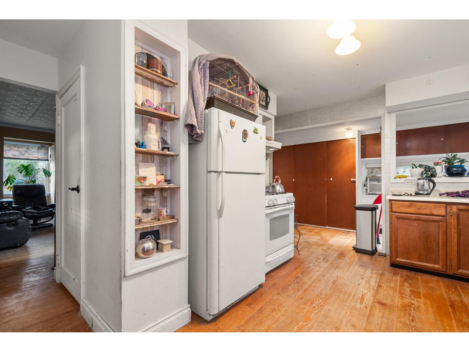 1883 AGASSIZ AVENUE, Agassiz, Agassiz