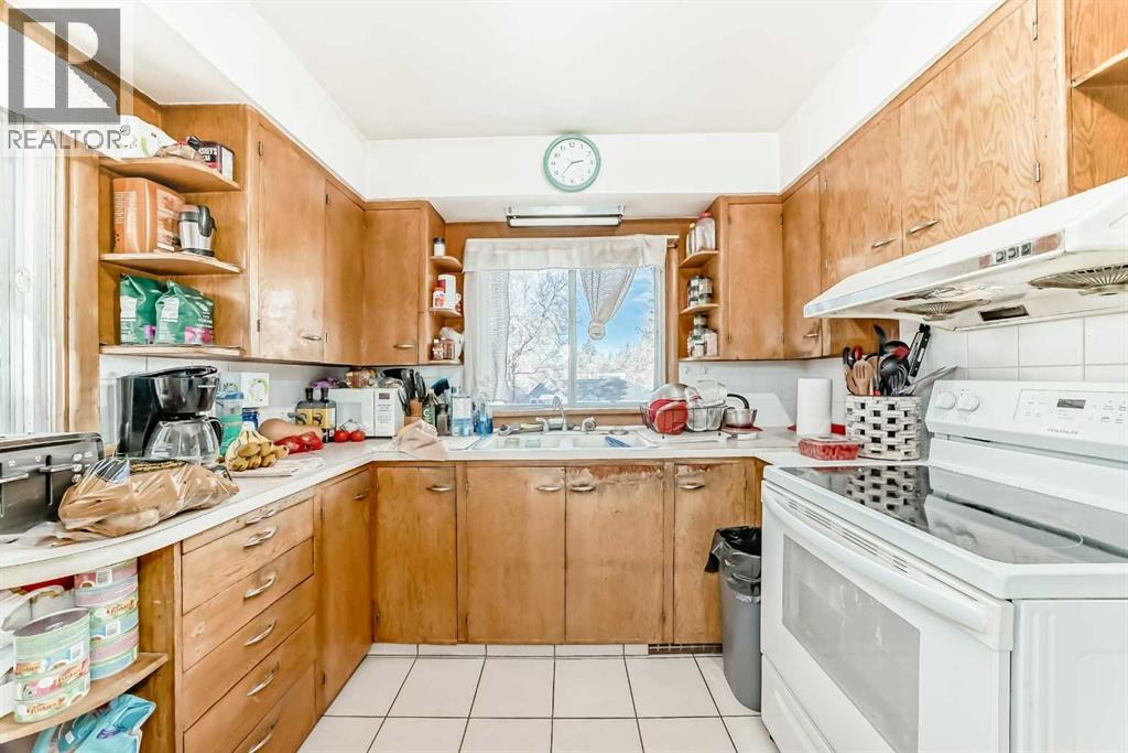 Single Family House Bungalow for Sale in   Avenue NE Tuxedo Park Calgary 