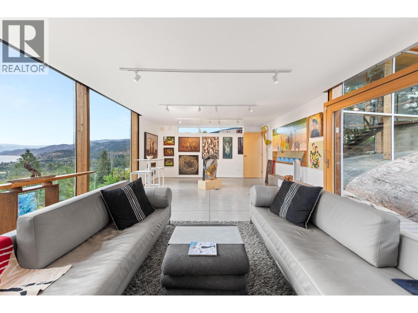 2843 Arawana Place, Naramata