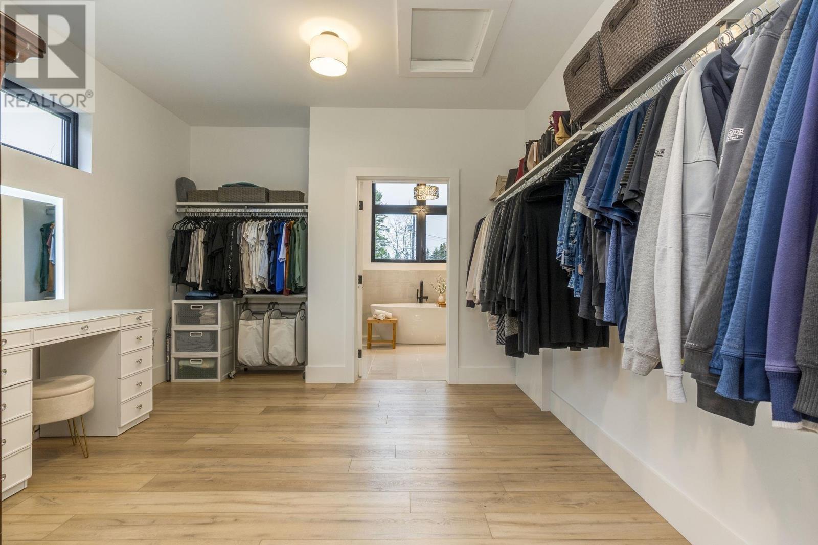 Property 28 of 43 of 64 Shady Vista Drive