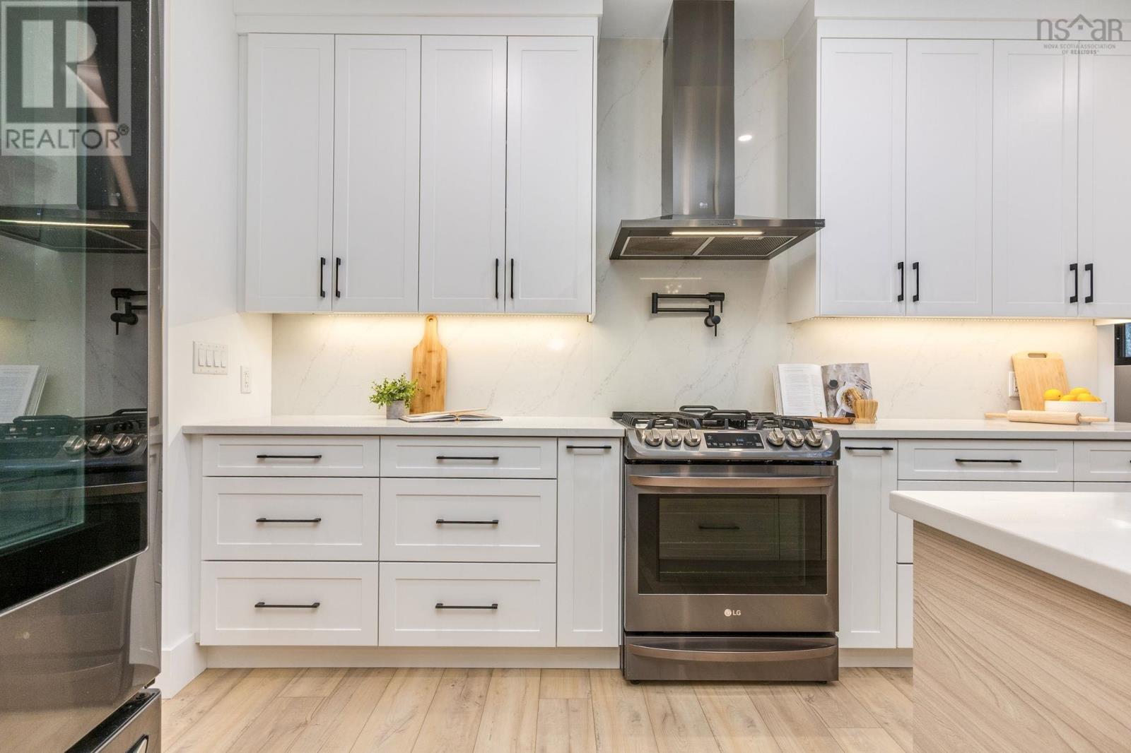 Property 6 of 43 of 64 Shady Vista Drive