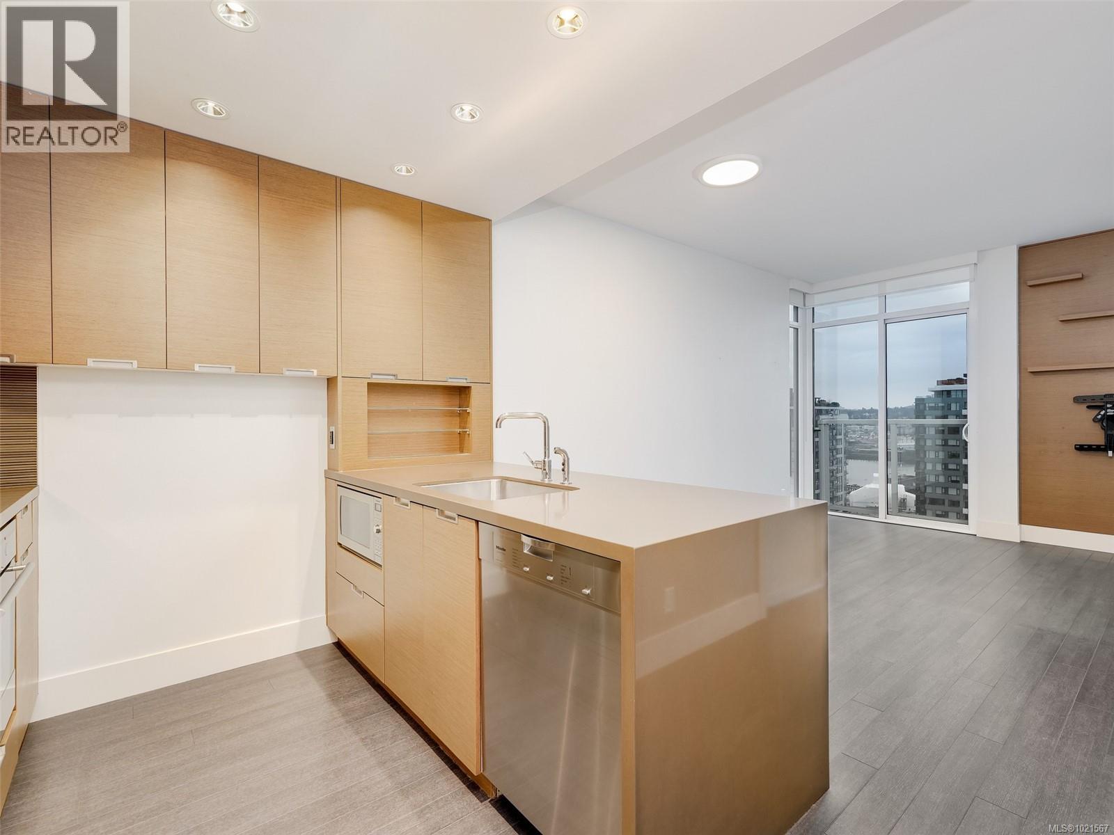 1007 83 Saghalie Road, Victoria