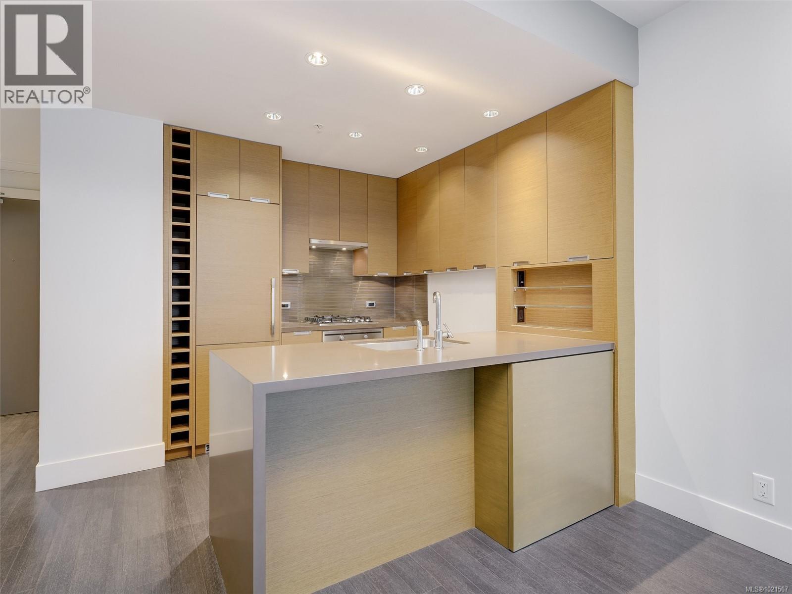 1007 83 Saghalie Road, Victoria