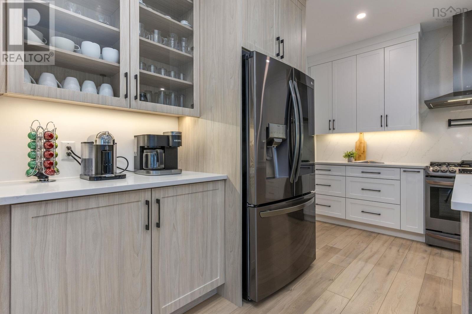 Property 7 of 43 of 64 Shady Vista Drive