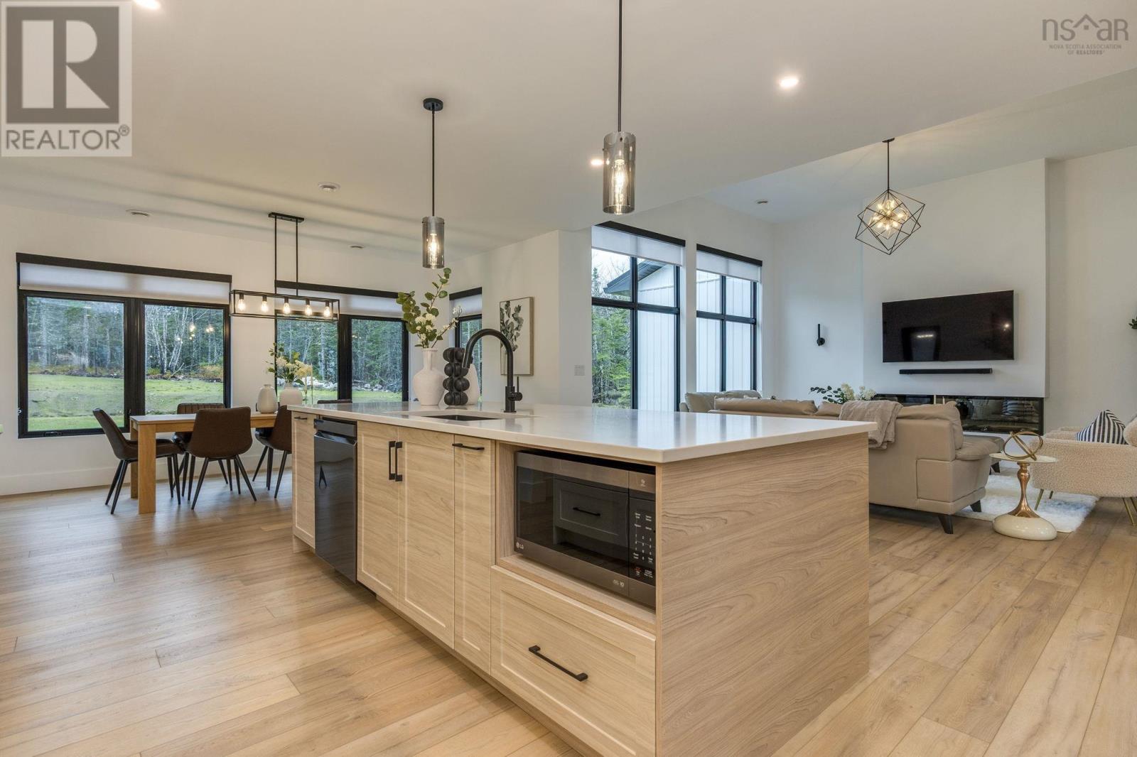 Property 9 of 43 of 64 Shady Vista Drive