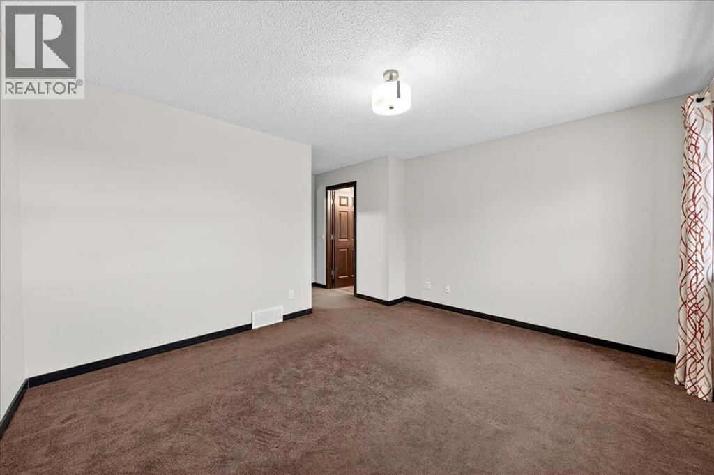 Single Family House for Sale in  Skyview Springs Manor NE Skyview Ranch Calgary 