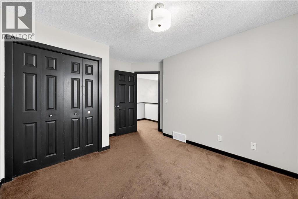 Single Family House for Sale in  Skyview Springs Manor NE Skyview Ranch Calgary 