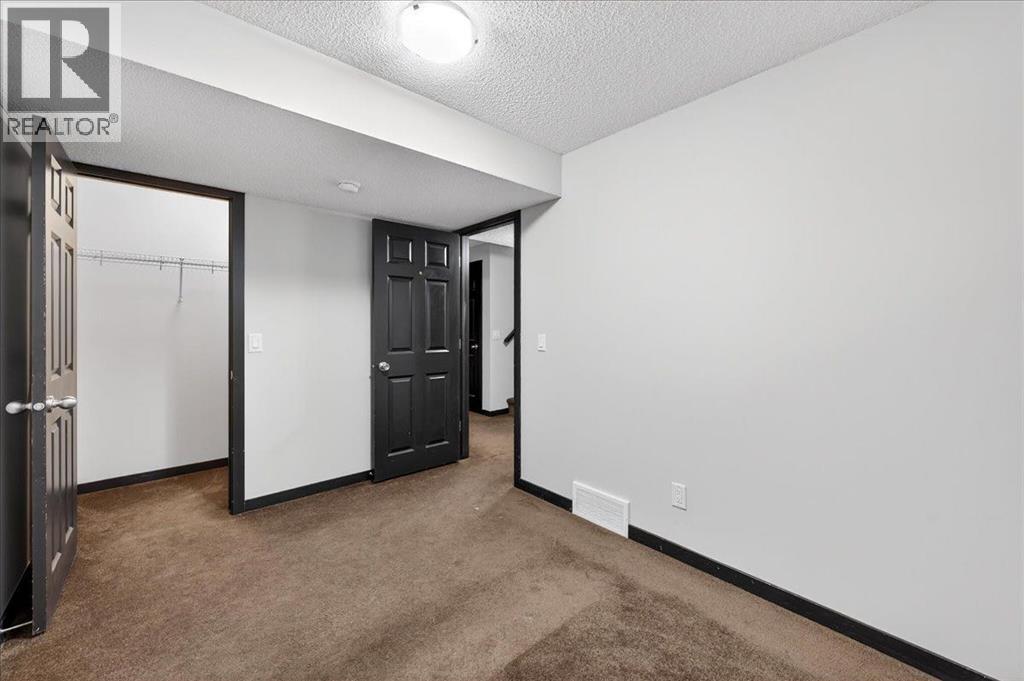 Single Family House for Sale in  Skyview Springs Manor NE Skyview Ranch Calgary 