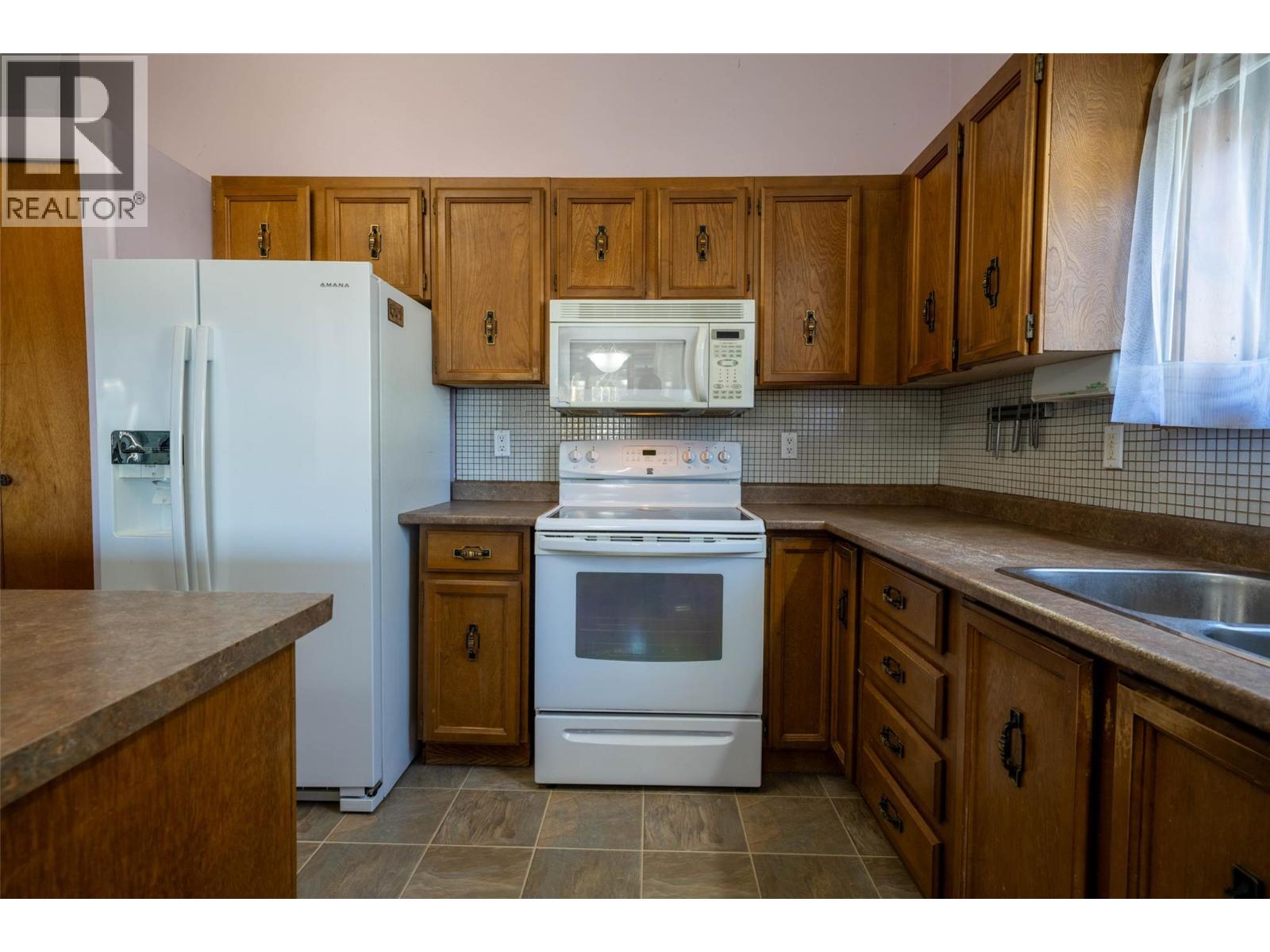  660 Capri Road, Enderby