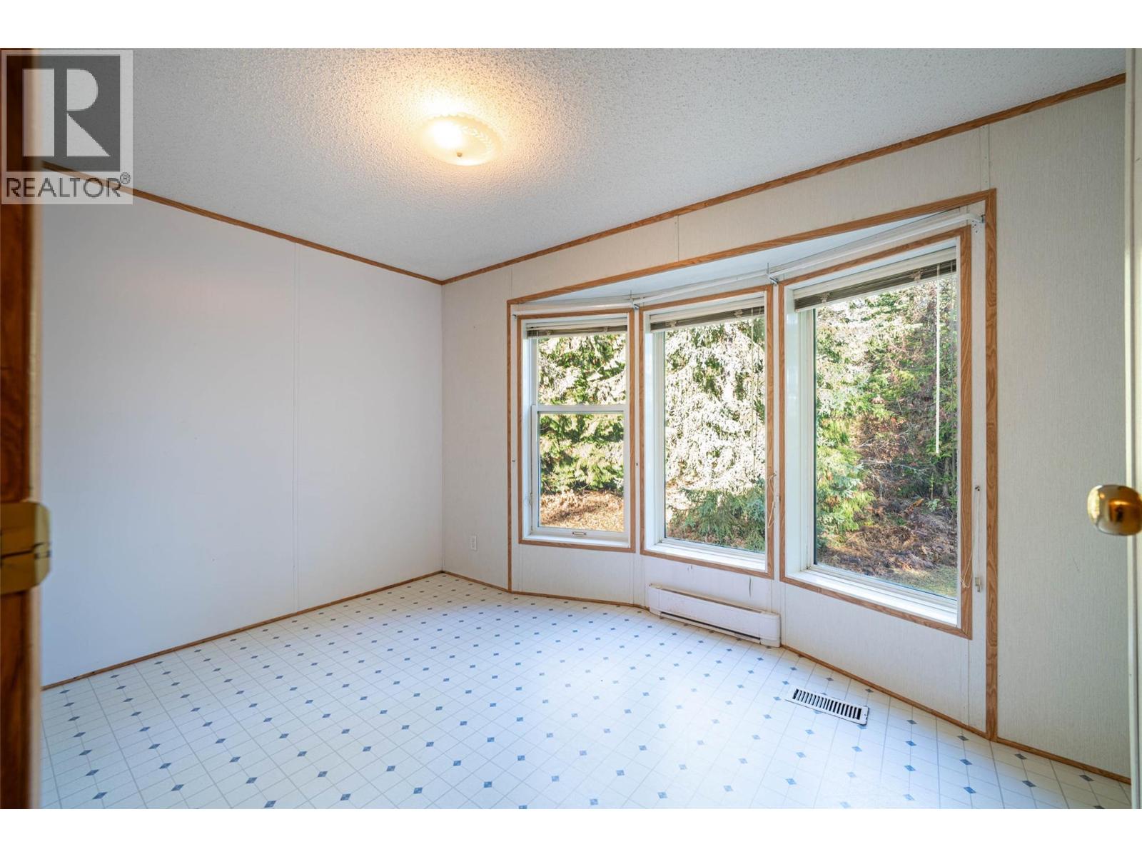  660 Capri Road, Enderby