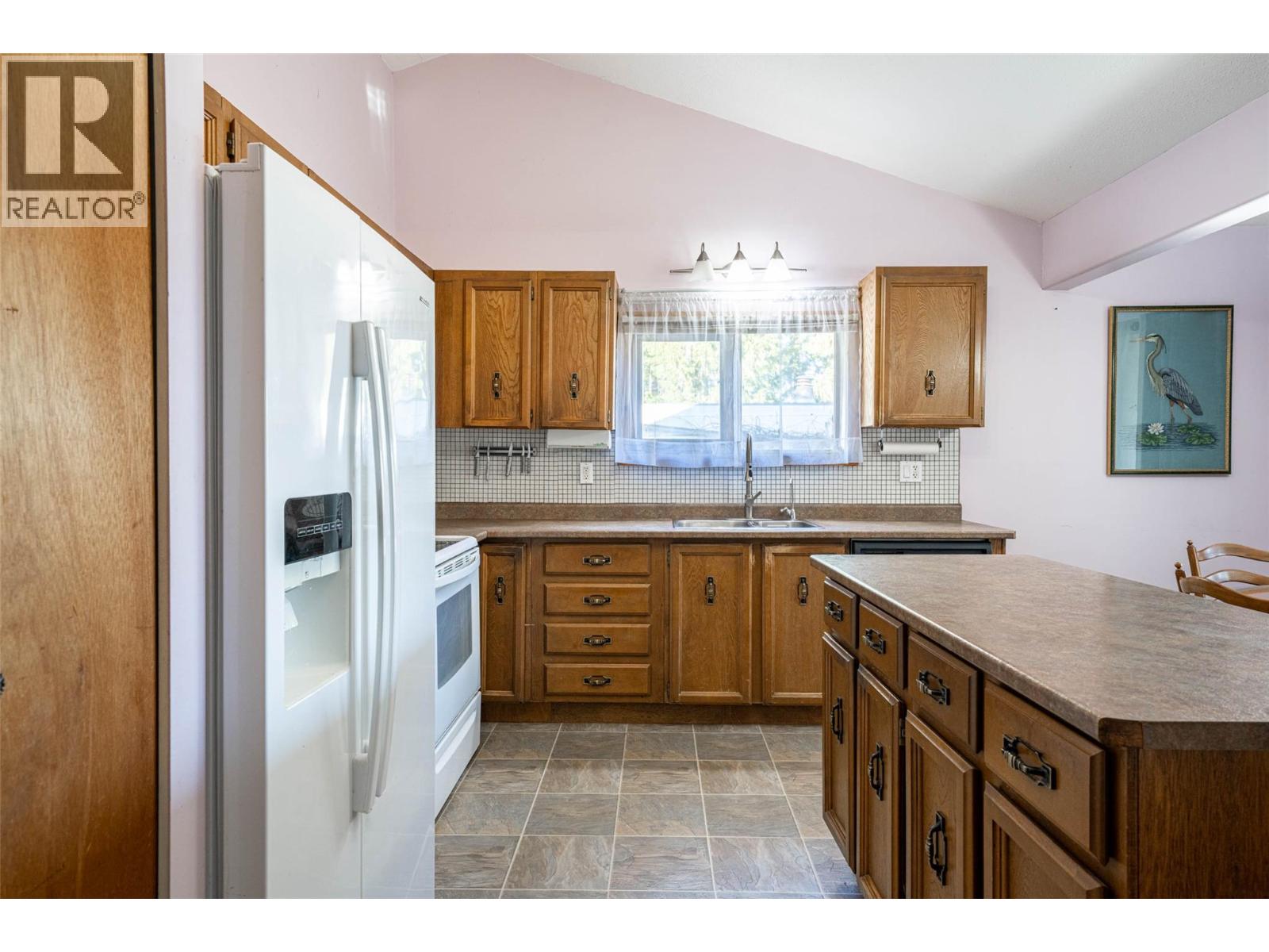  660 Capri Road, Enderby