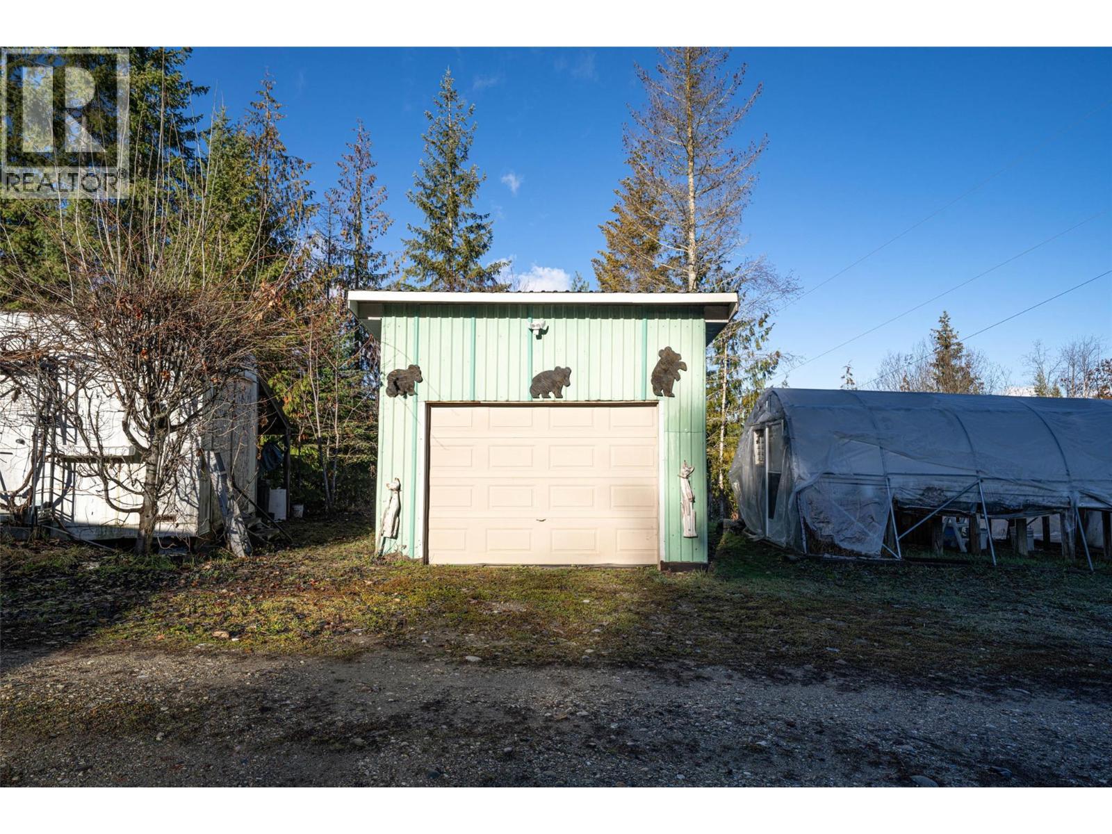  660 Capri Road, Enderby