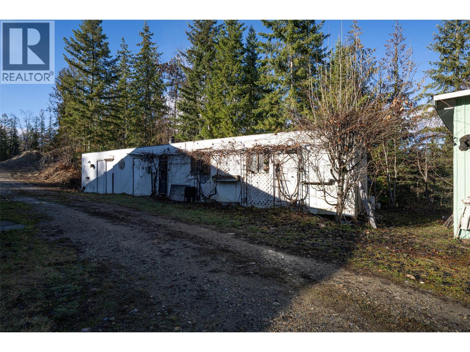  660 Capri Road, Enderby