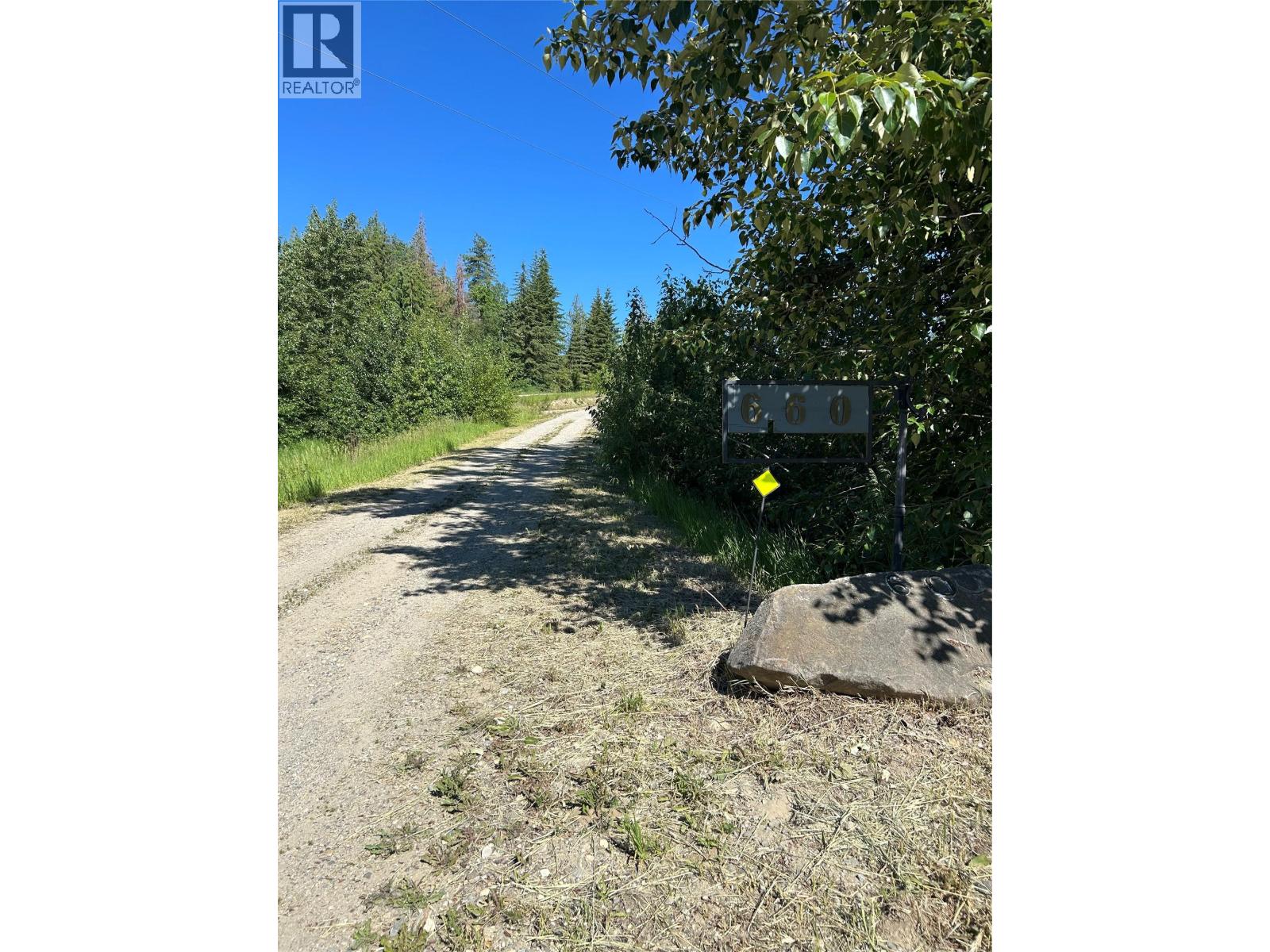  660 Capri Road, Enderby