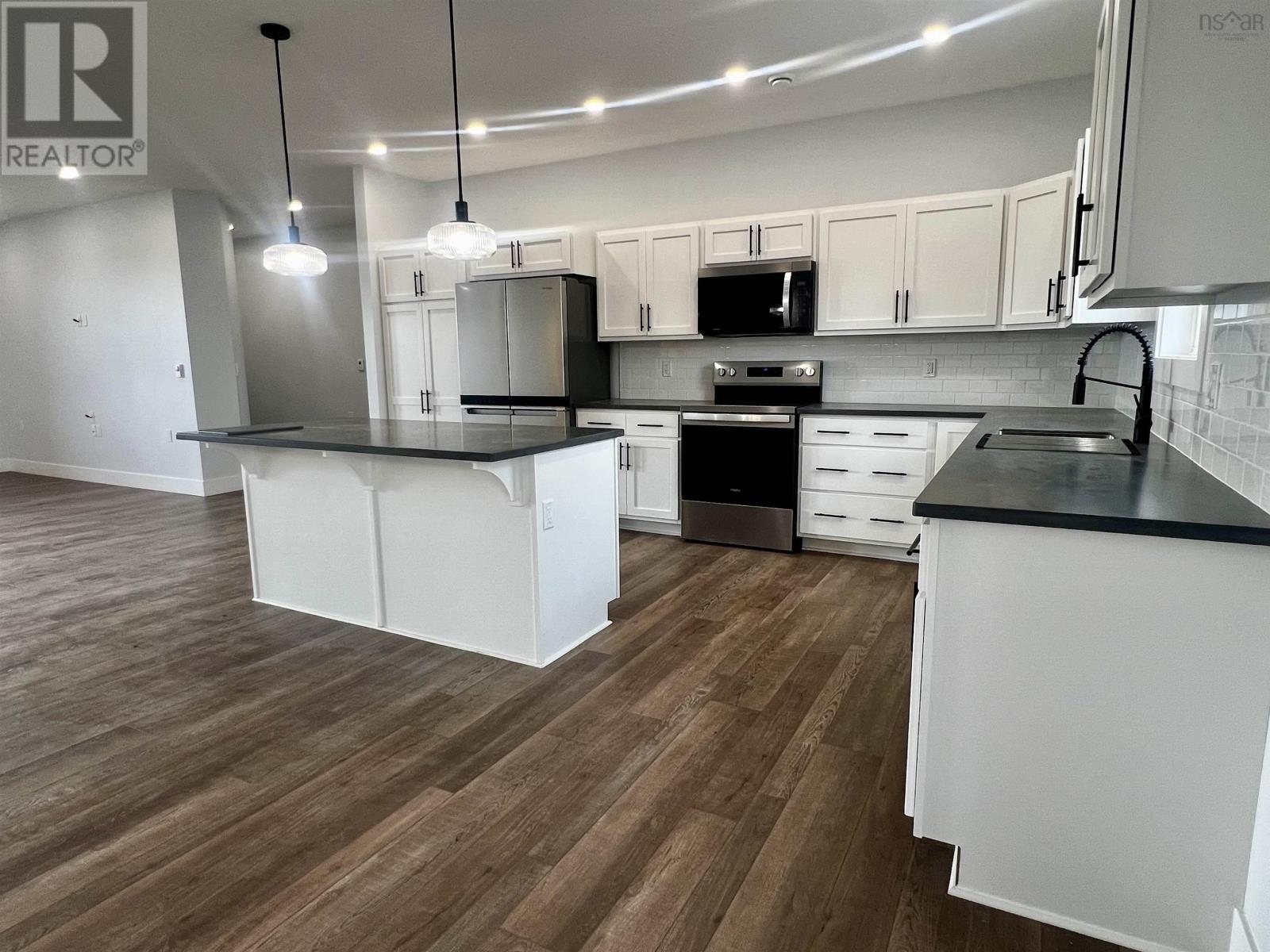 Property 25 of 47 of 34 Centennial Drive