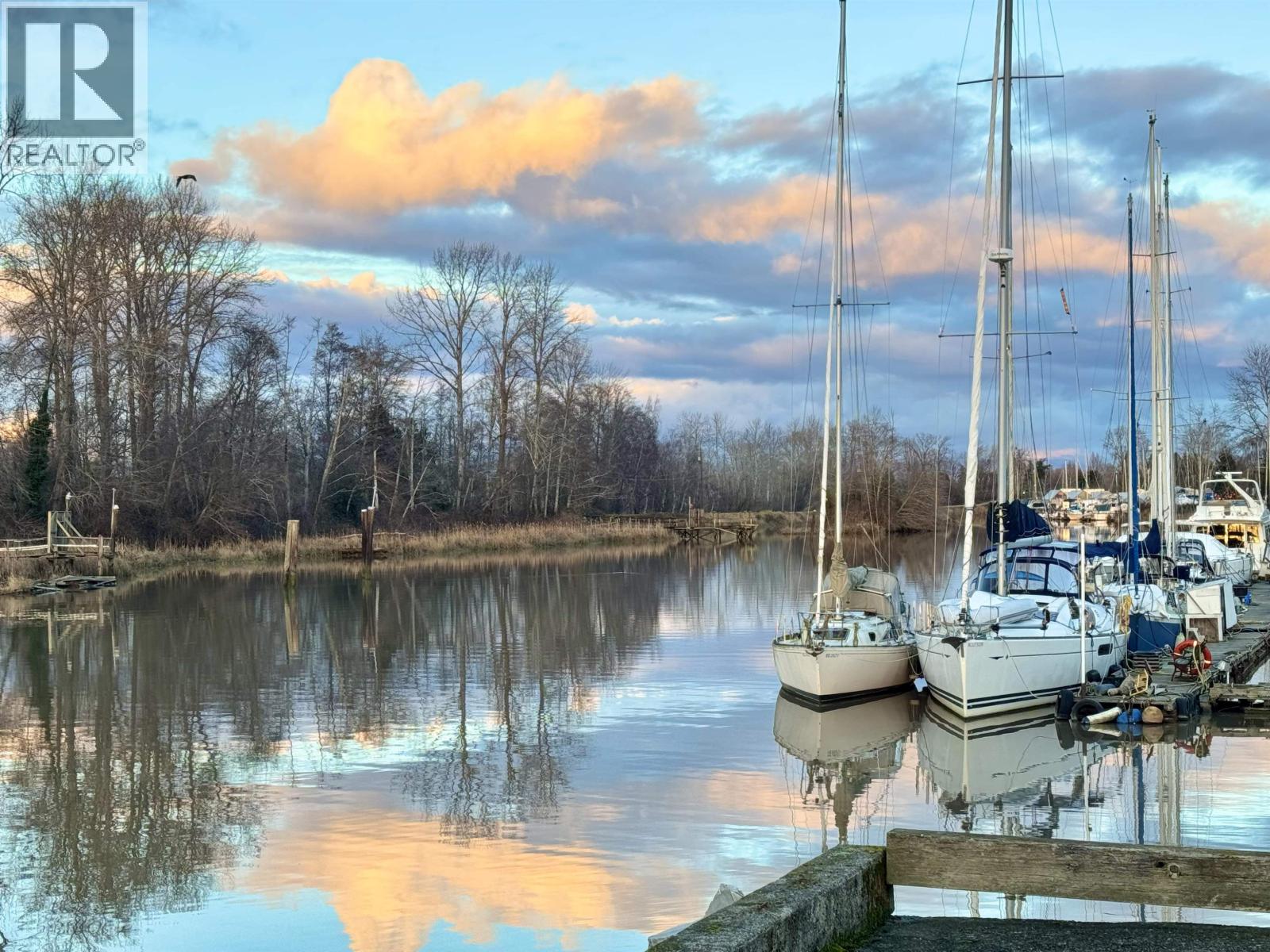 #108-4753 RIVER Road West, Delta