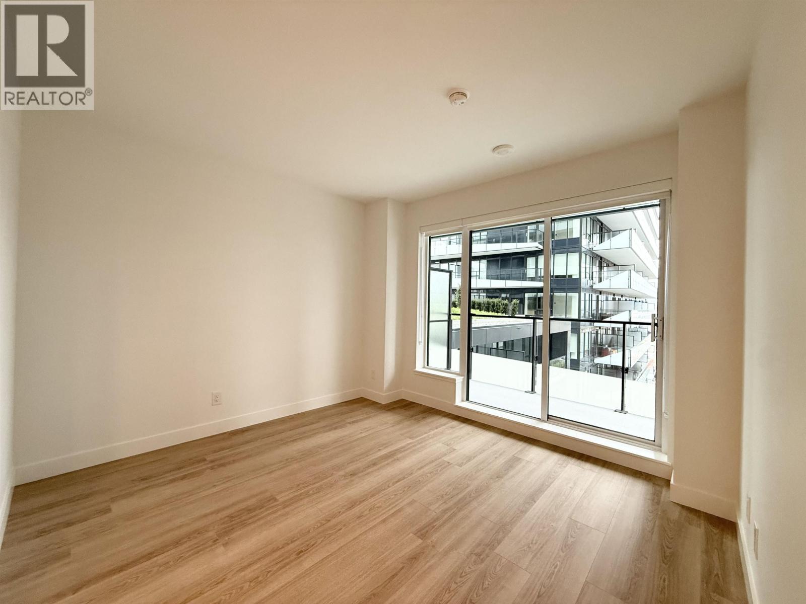 #702-7977 LANSDOWNE Road, Richmond