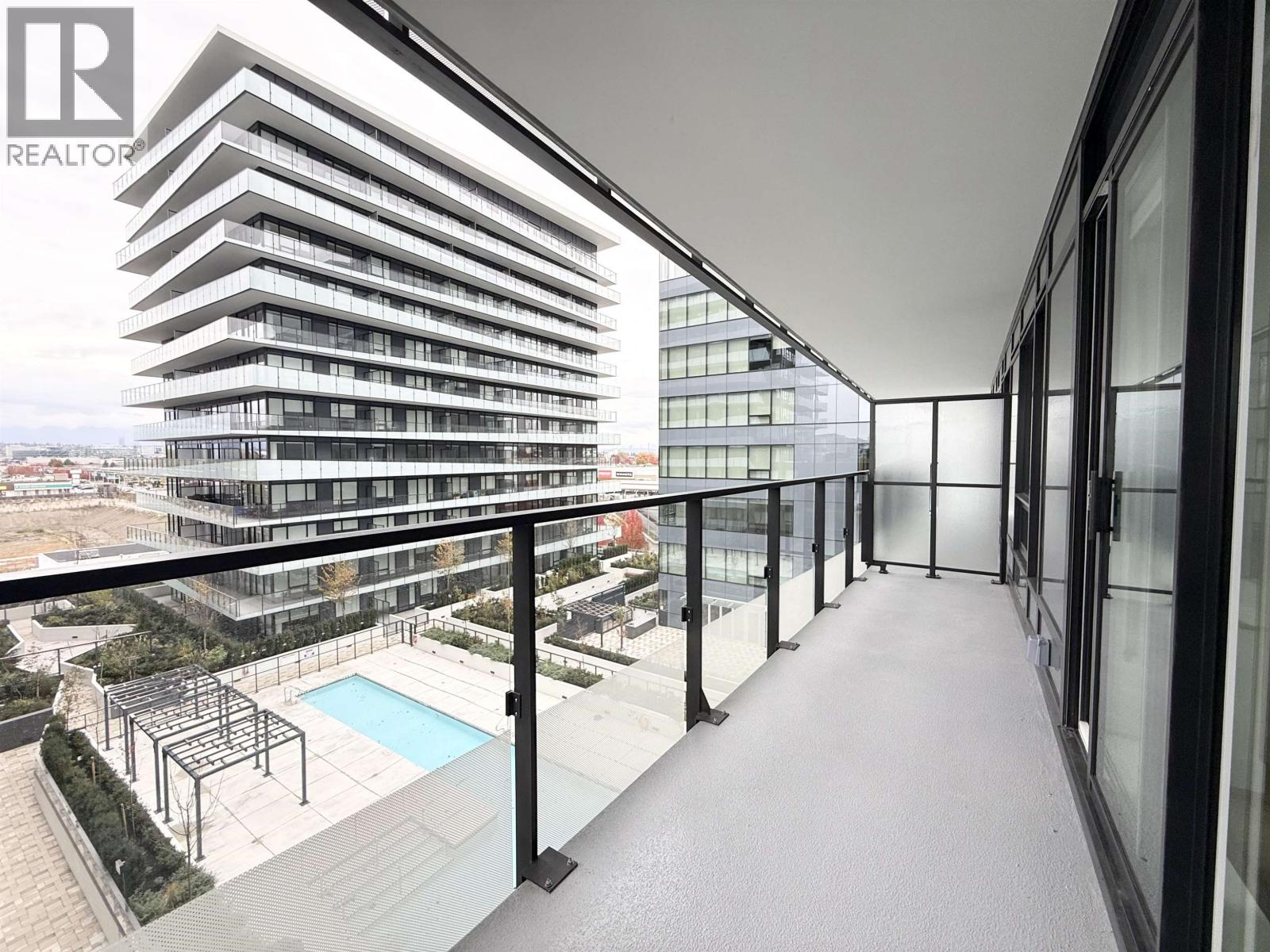 #702-7977 LANSDOWNE Road, Richmond